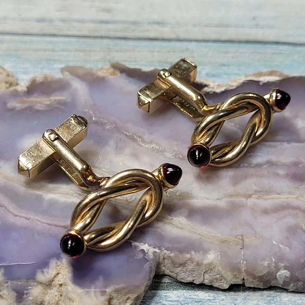 Vintage Swank Red Cabochon Gold knot Cufflinks.